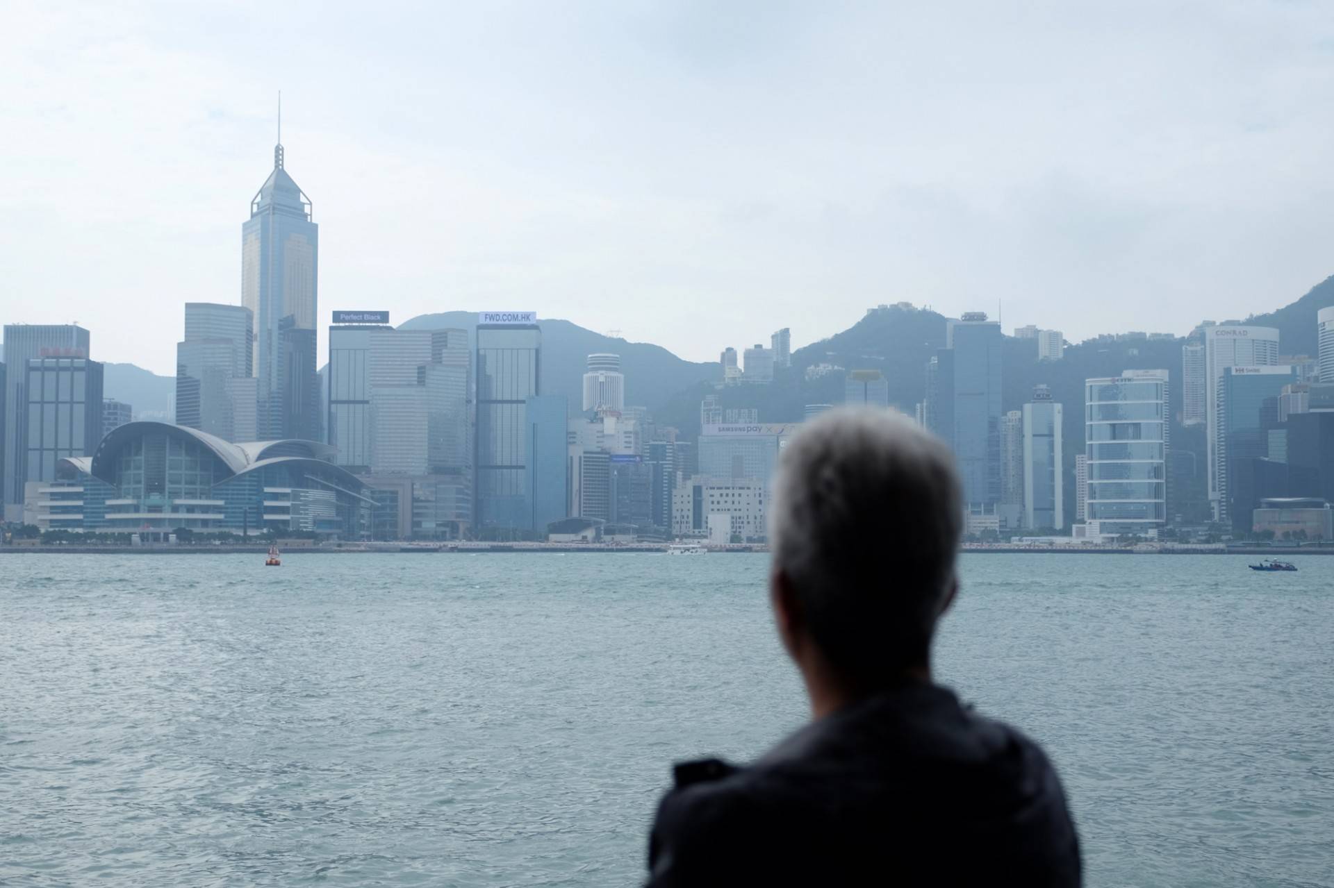 美媒：跨國企業憂政治影響營商環境　考慮撤出香港