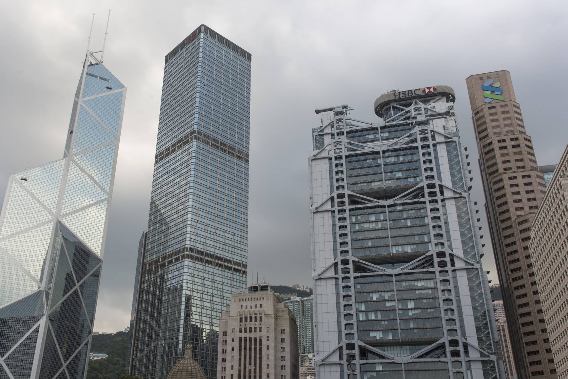 銀行家據報憂隔離措施阻業務　投行擬將部分交易員撤出香港