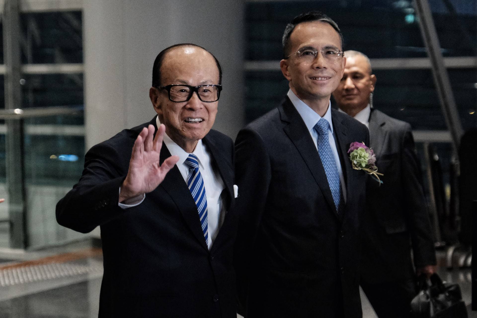 長實酒店王國變身　改劃出近6000伙住宅　專家︰一筆過套現仲好