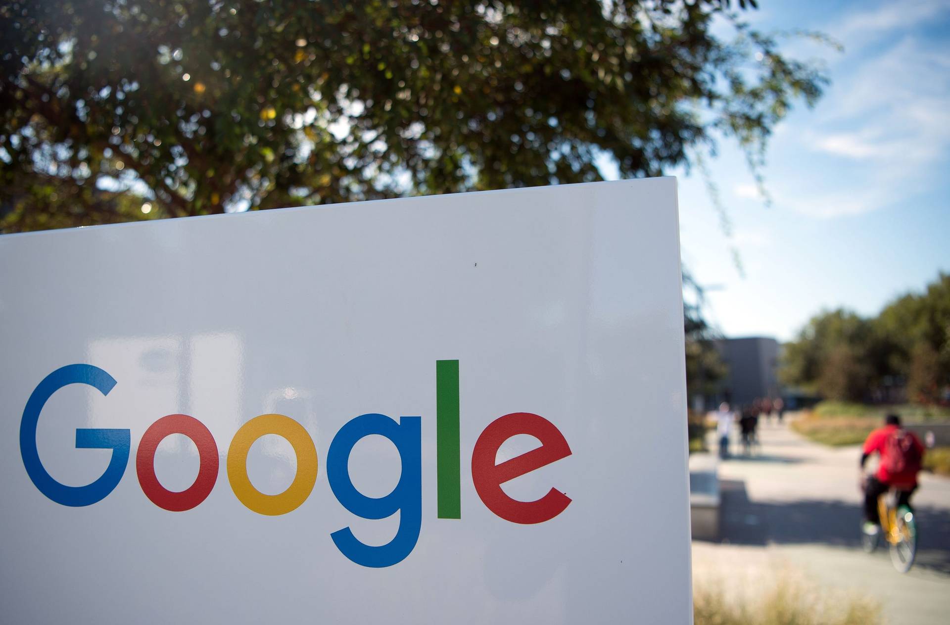 谷歌將強制返回辦公室的計劃推遲到2022年　因新冠病例激增