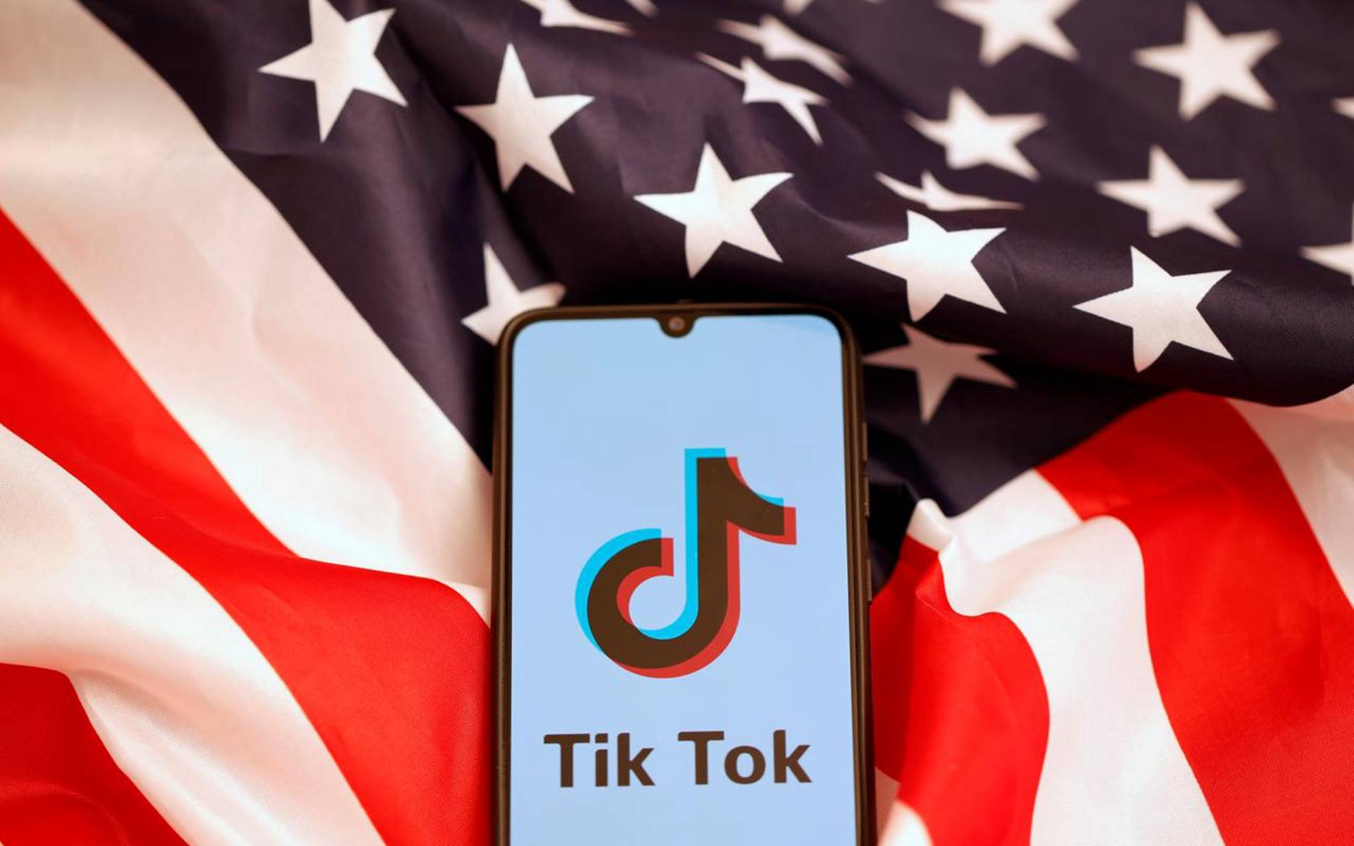 大公司24小時丨王傳福回應造手機、美國撤銷TikTok禁令