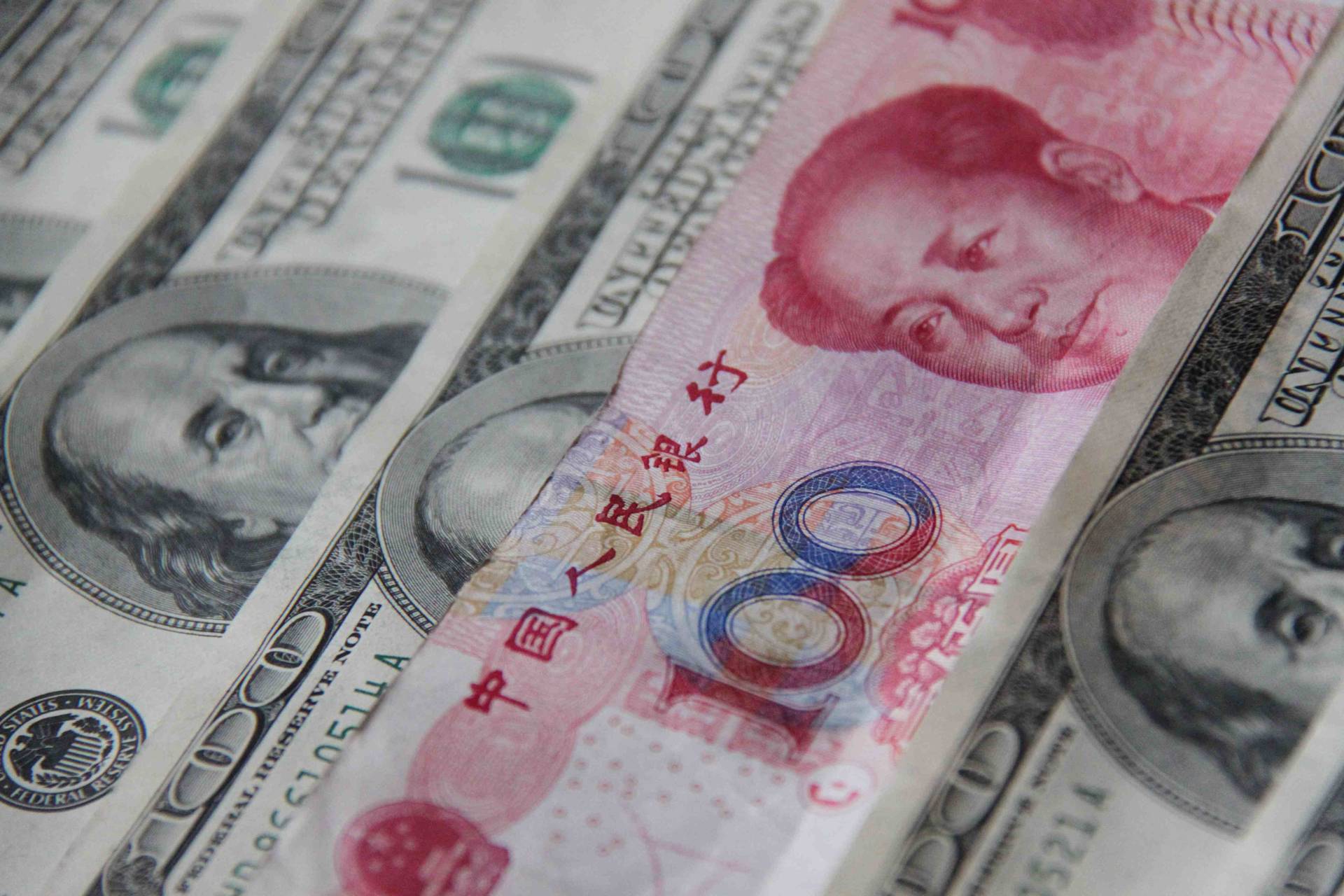 中國《金融時報》：可能推動人民幣貶值的四大因素不能忽視