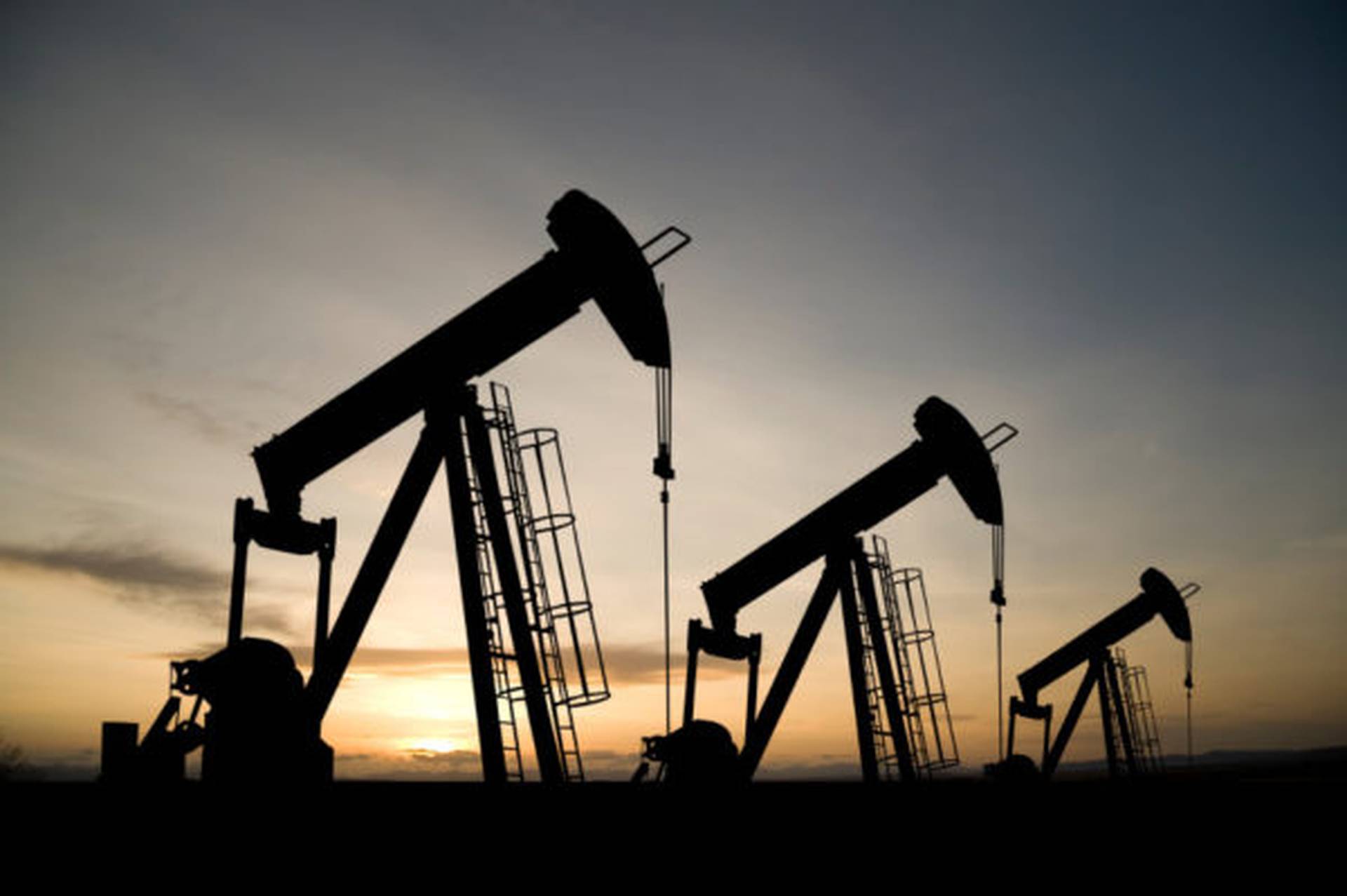 美國政府取消對伊朗石油官員制裁　國際油價短線跳水