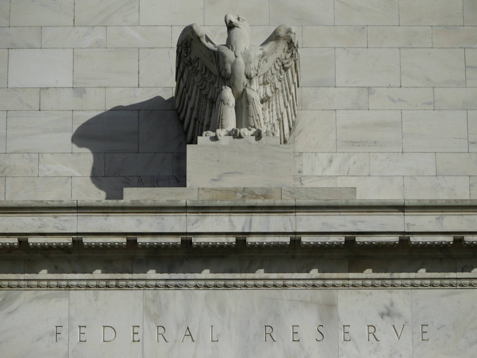 美聯儲官員再次「放鷹」：縮減QE的日子越來越近了