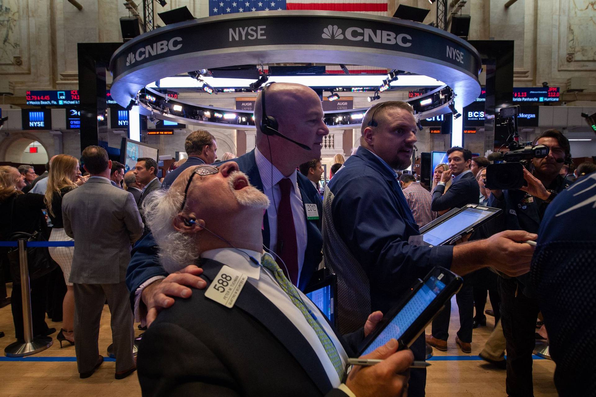 美股三大股指高開　市場關注美國政府關門危機