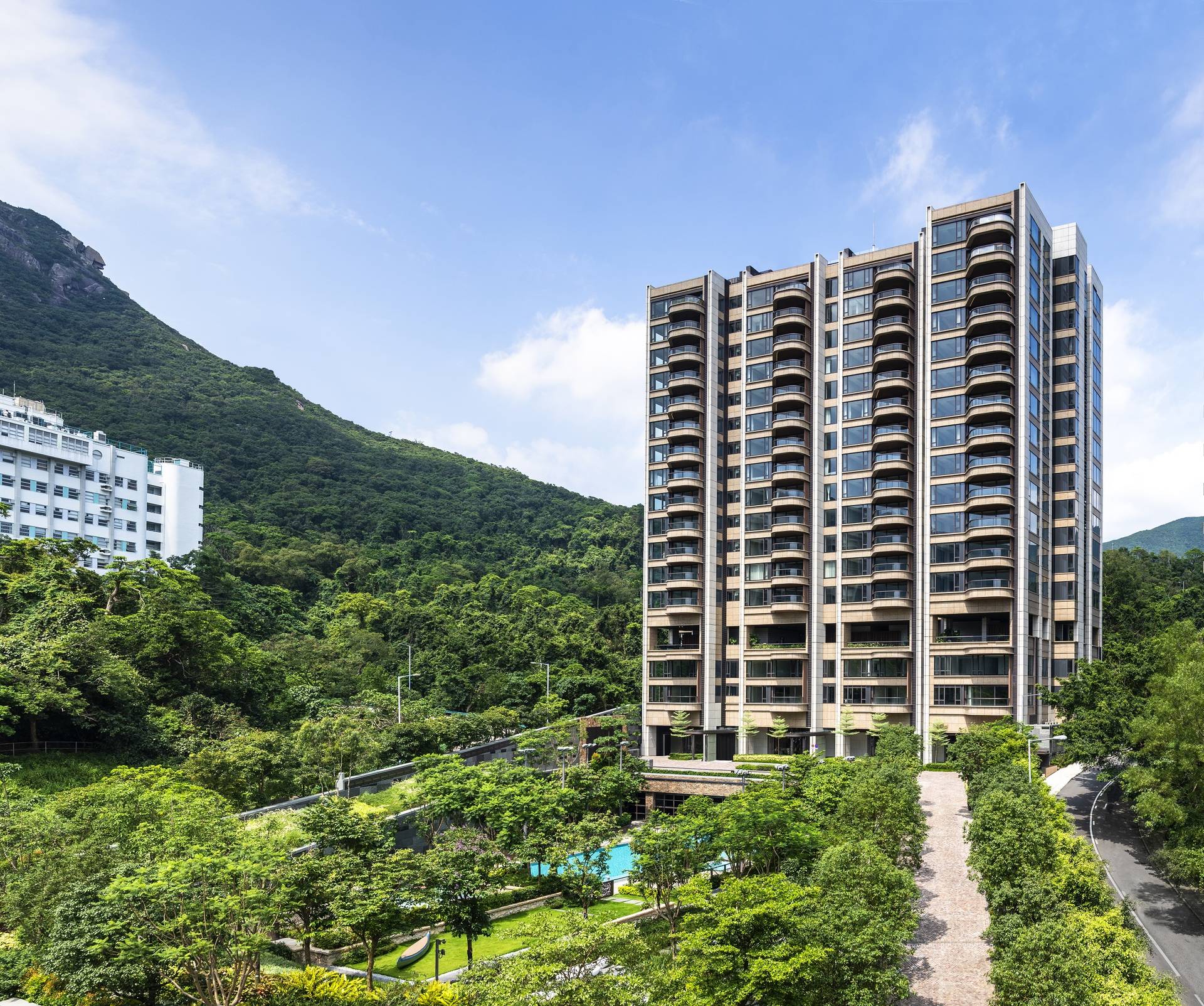 博裕資本合夥人3.45億購深水灣徑8號分層戶　呎價8.2萬南區次高