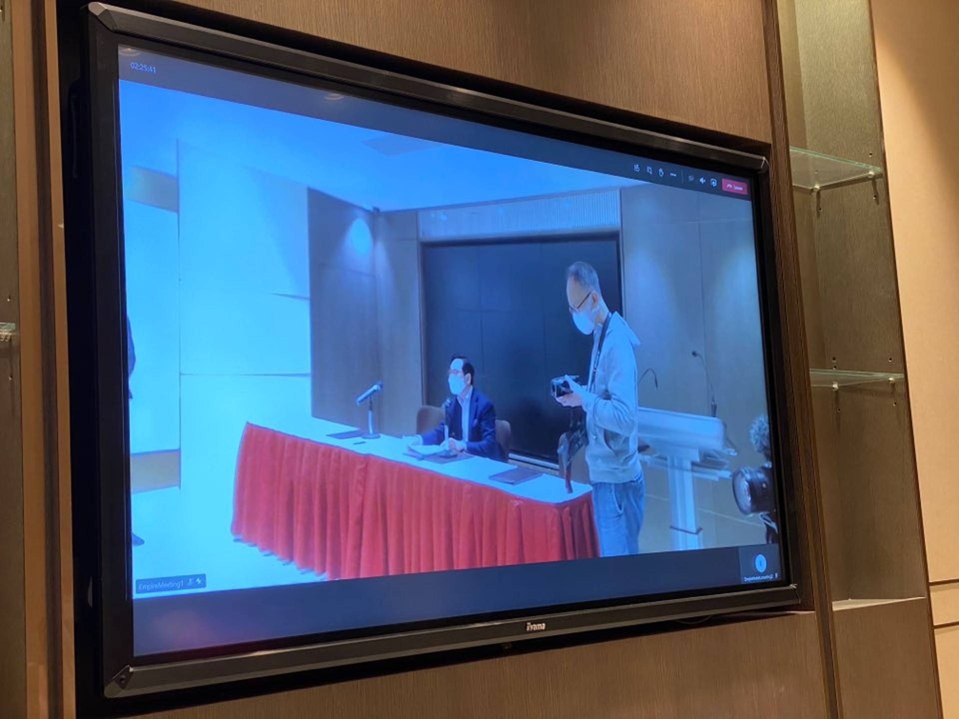 康宏爭奪戰｜郭曉群持股近45億股　股東會主席裁定僅2000股有效