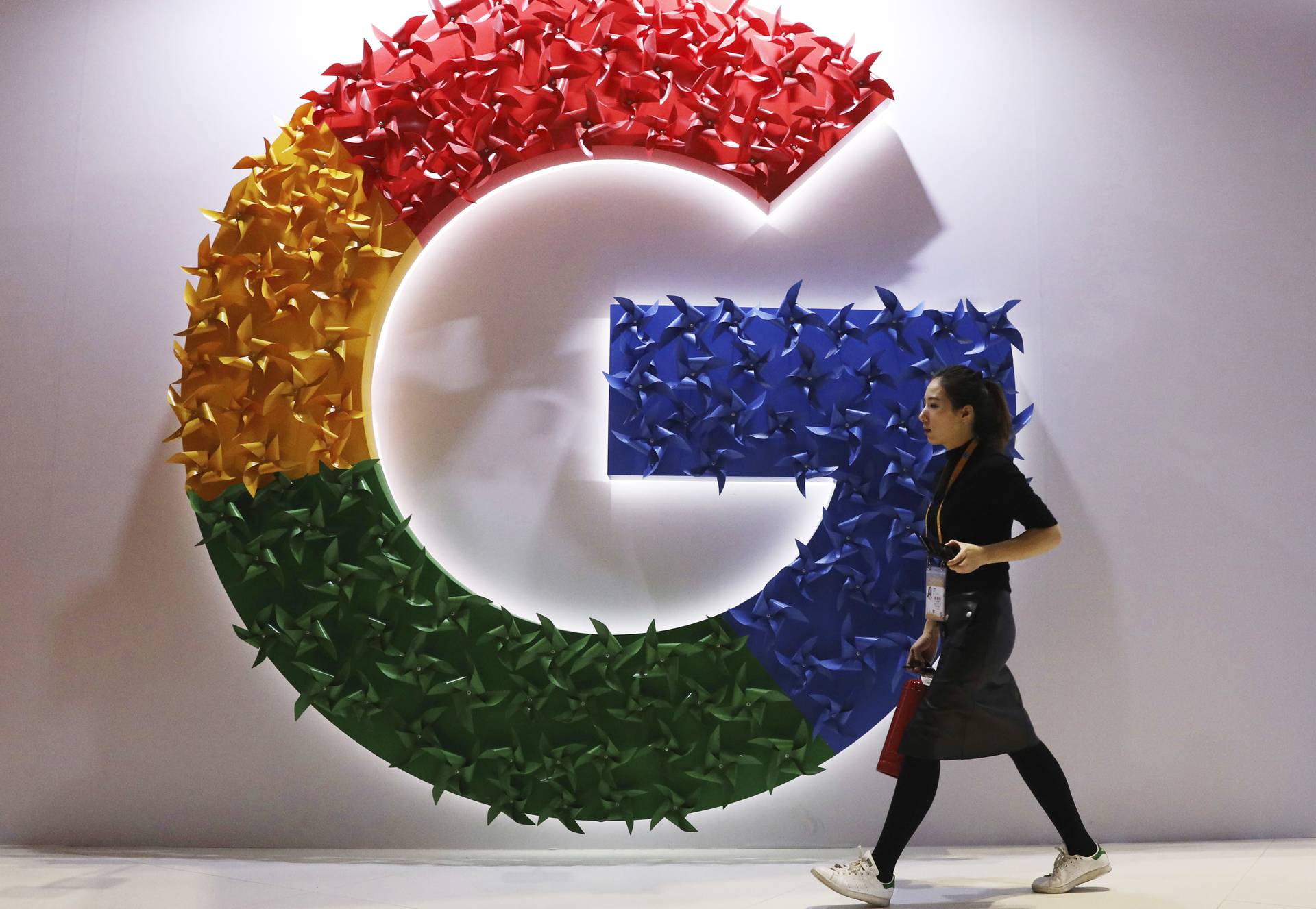 谷歌母公司Alphabet第四季度營收按年增23%