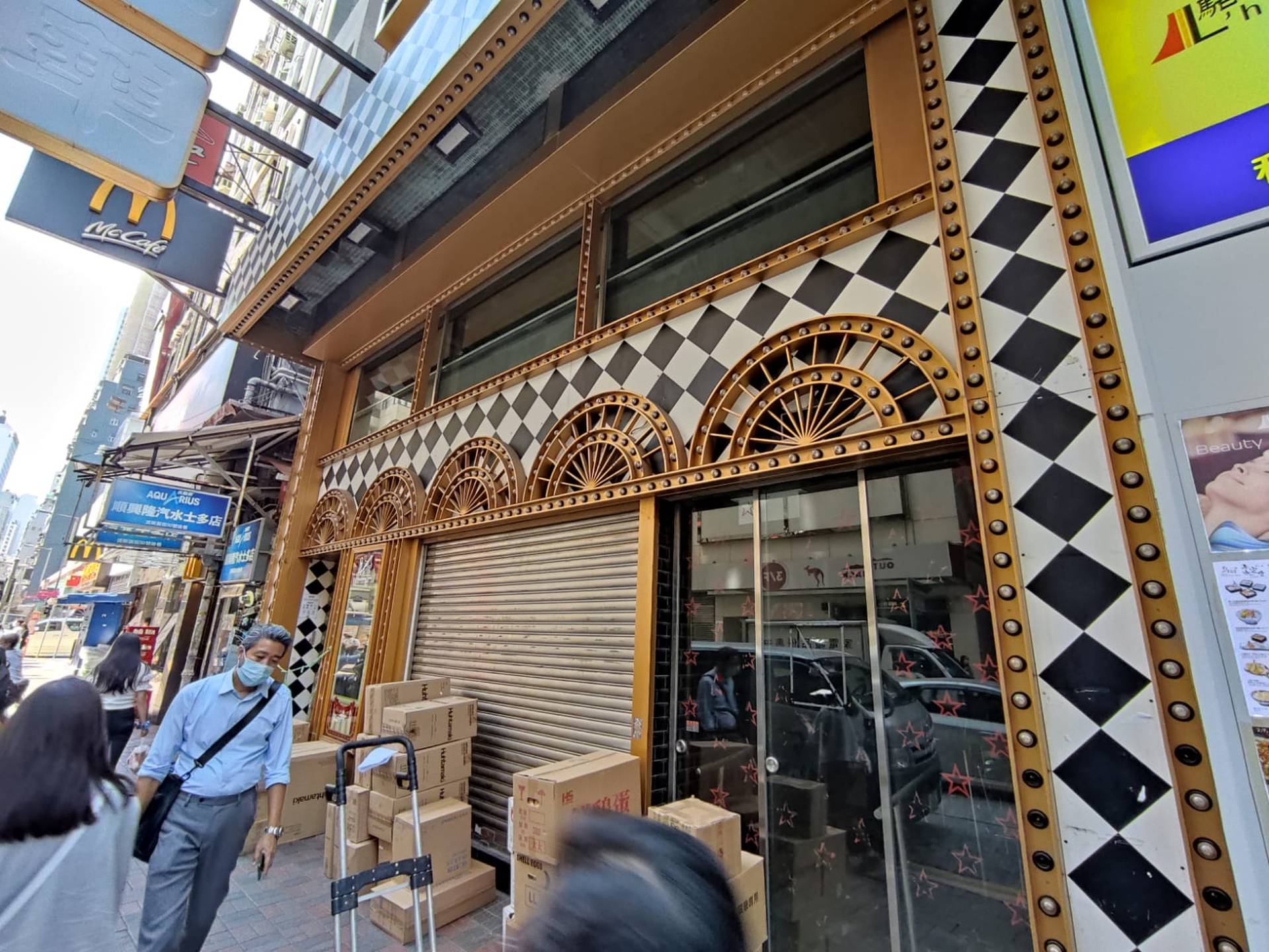 停業一年｜翠華駱克道四層巨舖傳獲茶餐廳45萬頂租　租金跌百萬