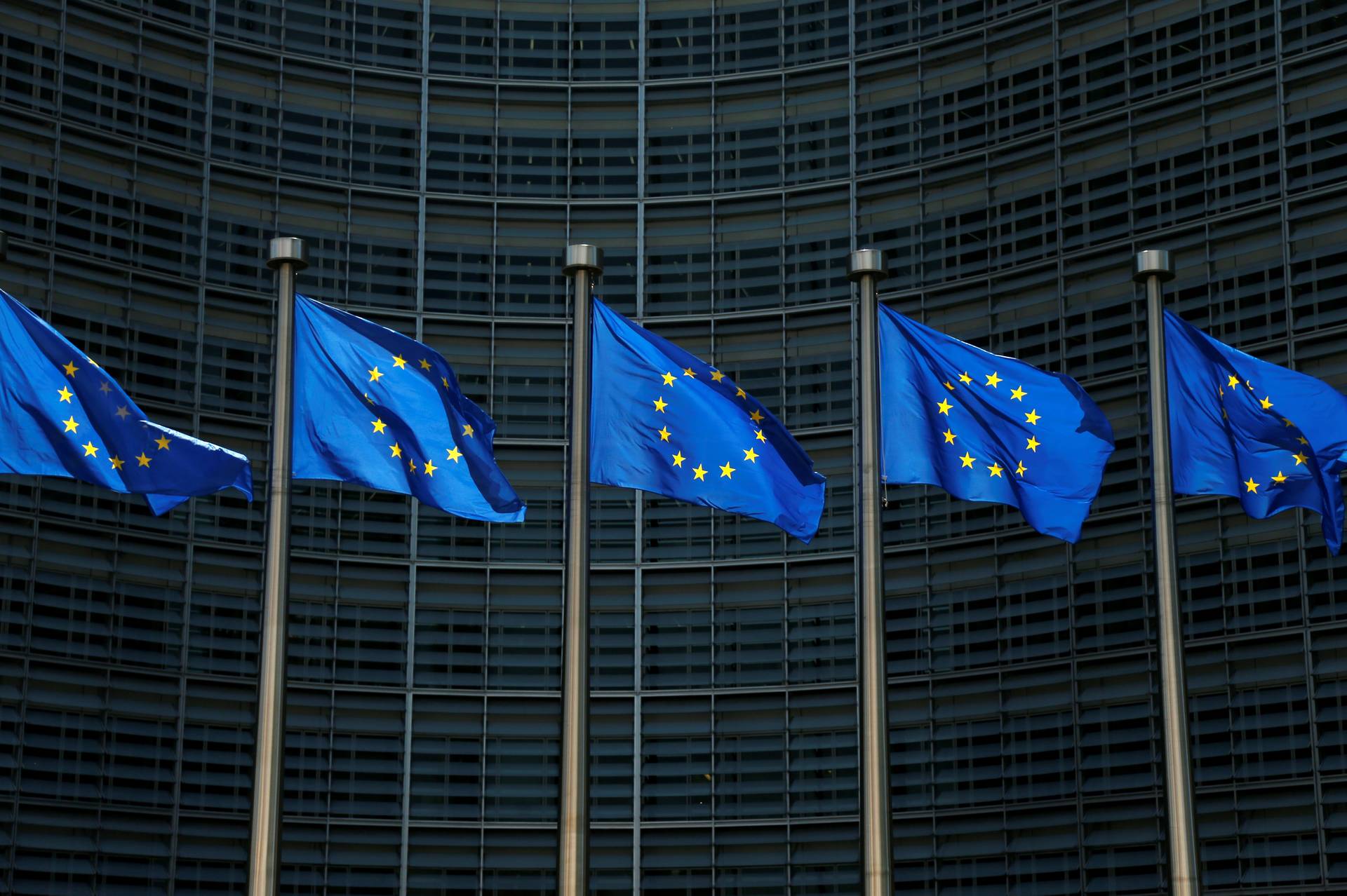 中歐投資協定擱置　歐盟左右逢源　最後還是利益先行│巨子點評