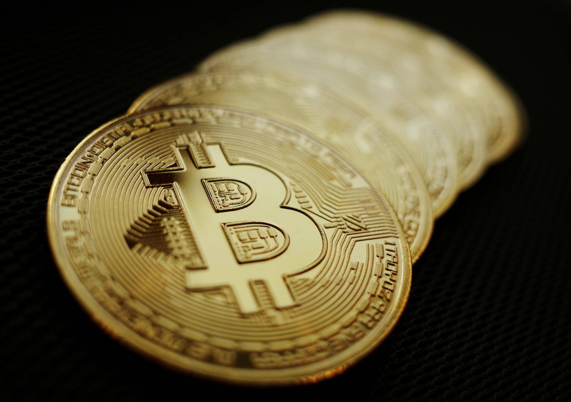 Bitcoin重上5萬美元大關　PayPal擬在英國推出加密貨幣服務
