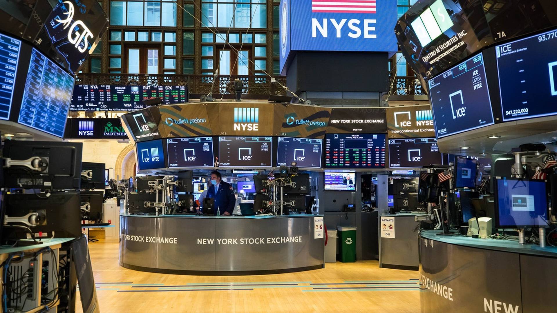 美股大跌嚇壞投資者　華爾街激辯：大跌前兆VS短線回調