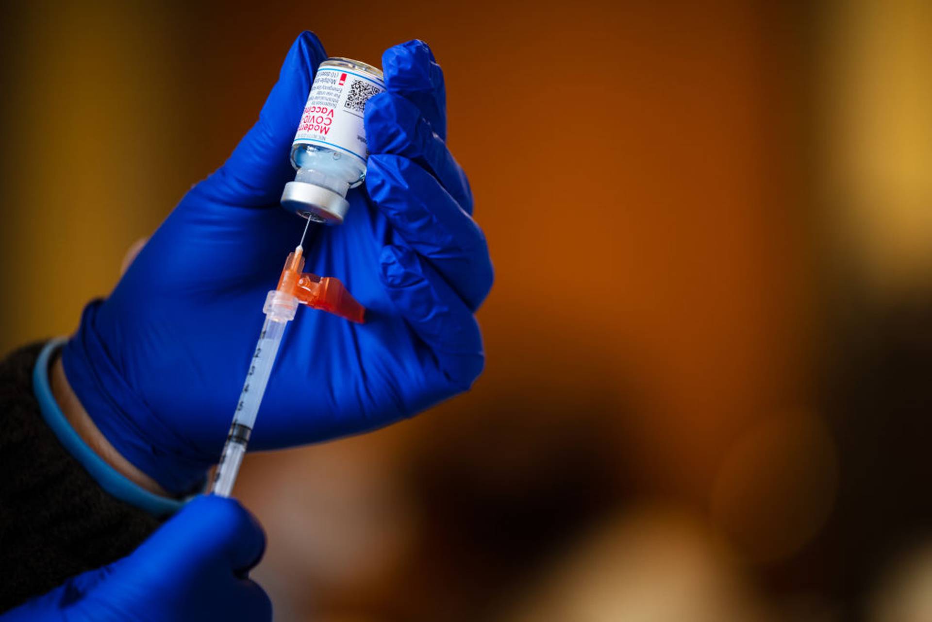 莫德納CEO：2022年年中全球疫苗夠用　疫情有望在一年內結束