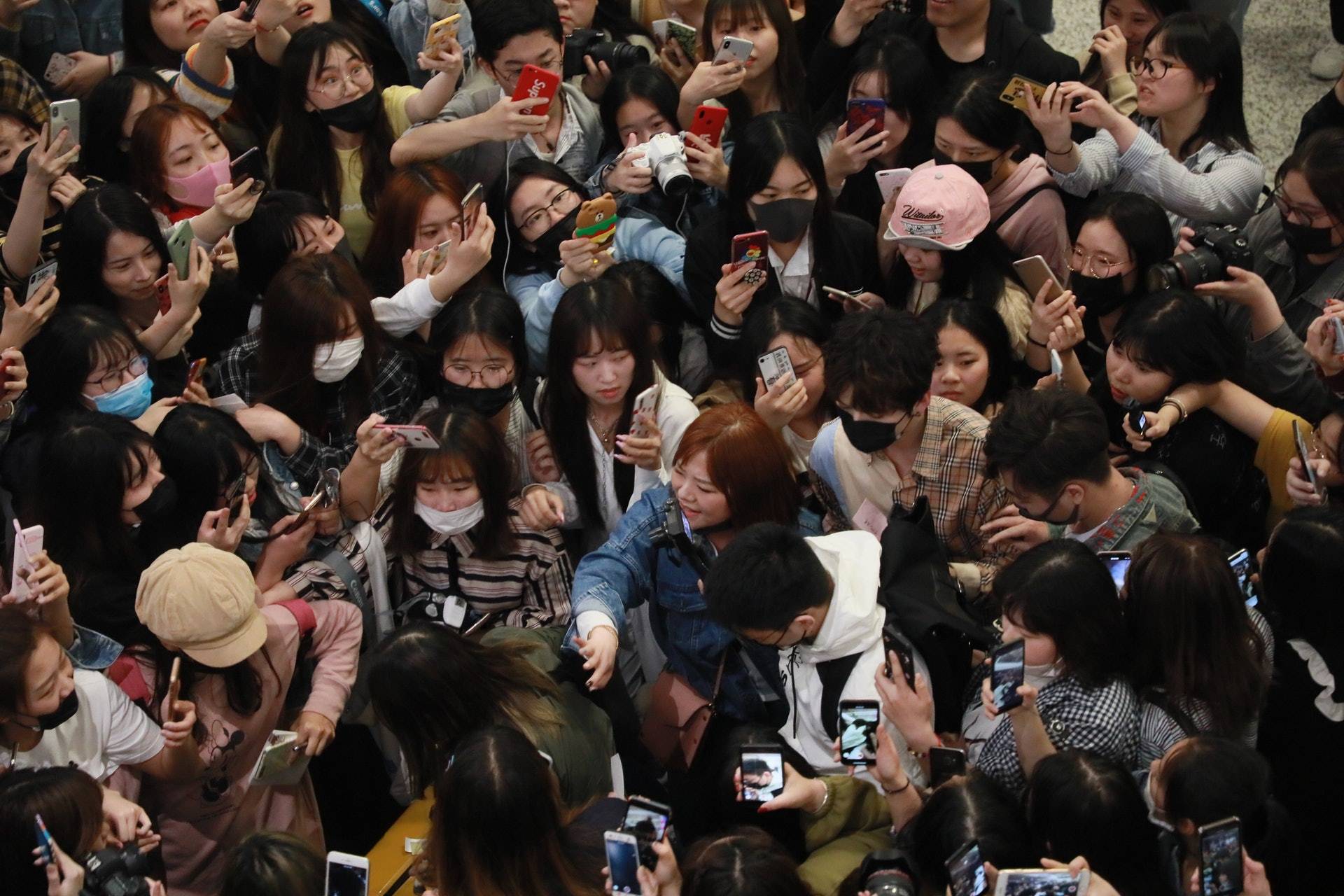 微博、抖音、快手等多平台取消明星排行榜