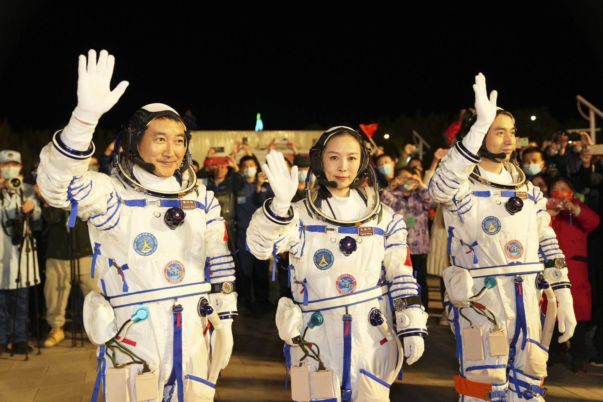 新「太空出差三人組」進入中國空間站，有哪些上市公司助力？