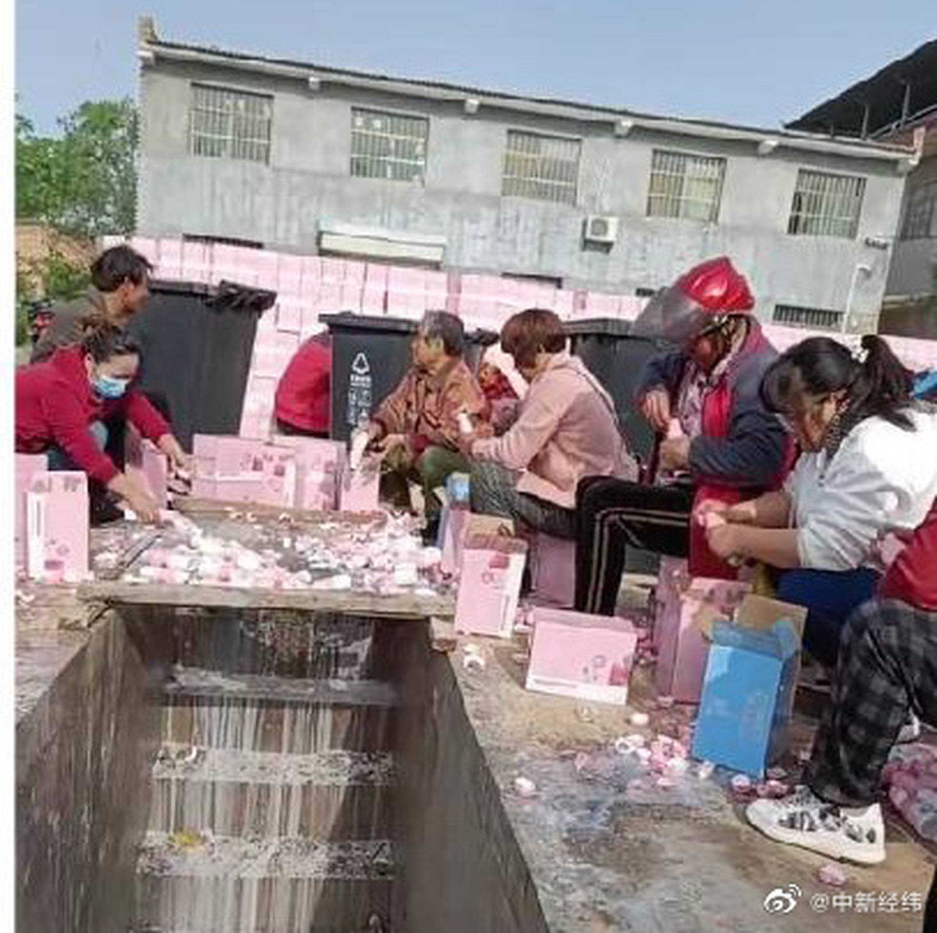 選秀節目粉絲為投票大量倒牛奶引眾怒　愛奇藝蒙牛雙雙道歉