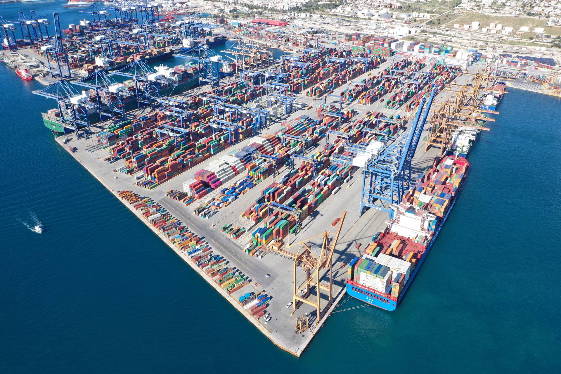 2020年中國港口貨物吞吐量145.5億噸　港口規模居世界首位