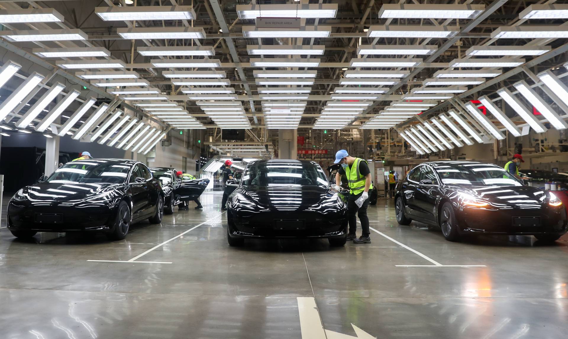 Tesla中國出口近10萬汽車創紀錄　零部件本地化率接近九成
