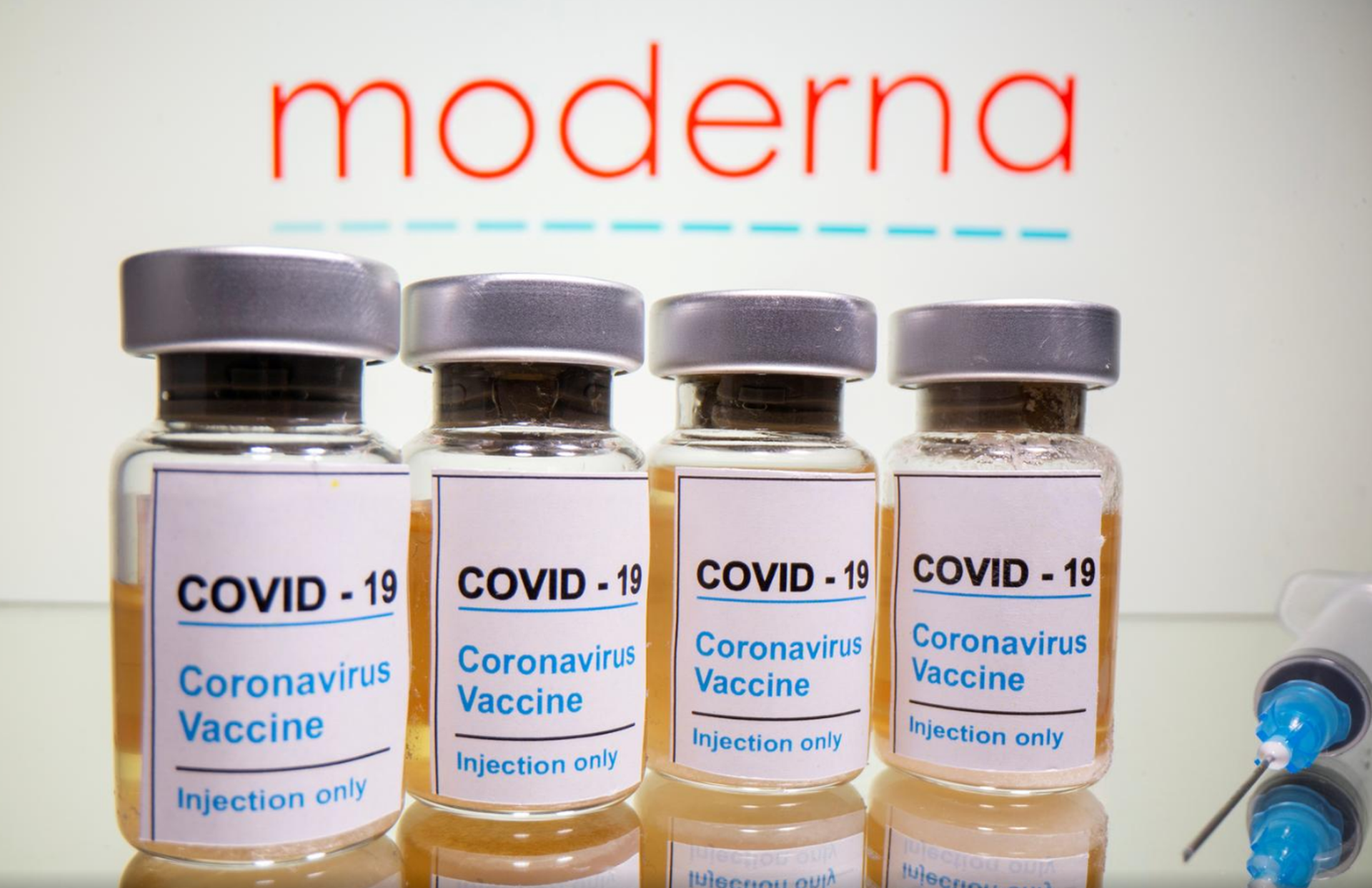 美監管部門支持Moderna疫苗　輝瑞因副作用病例修訂說明
