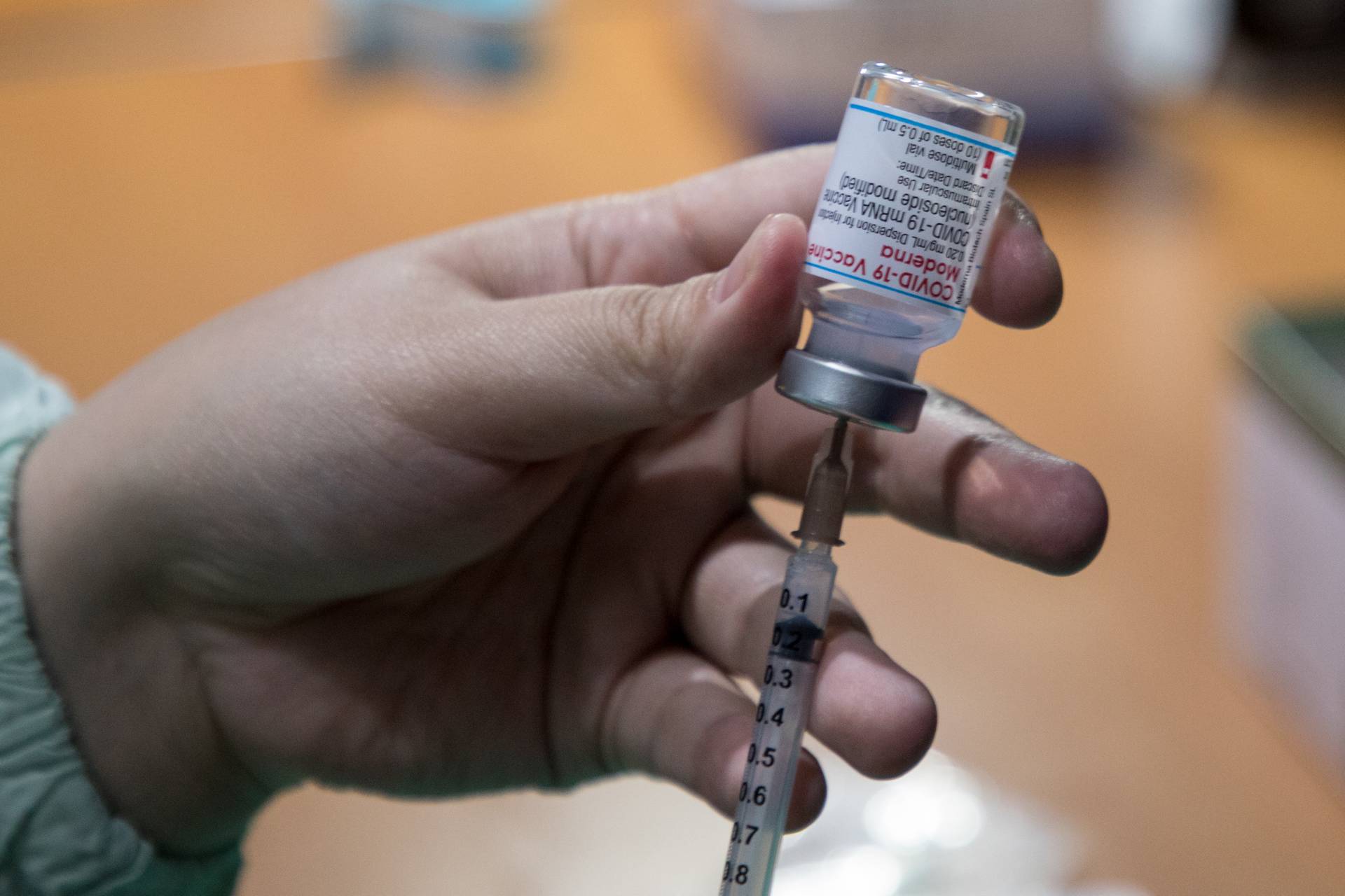 日本暫停使用160萬劑莫德納新冠疫苗　因疫苗瓶中含有異物