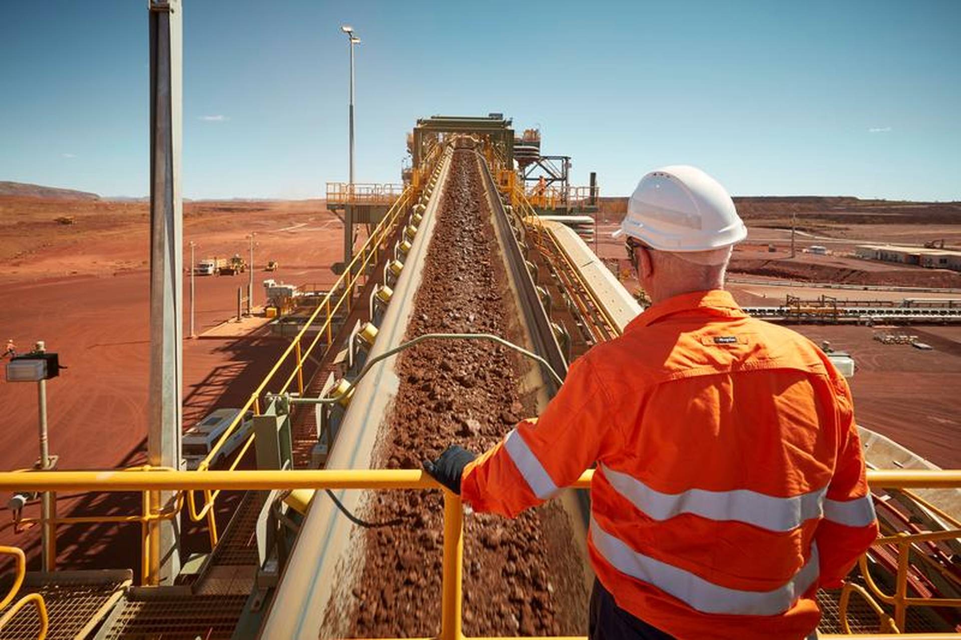 勞動力短缺　全球最大鐵礦石生產商下調出貨量預期